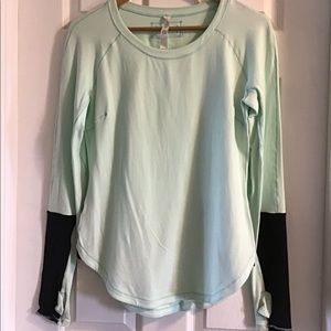 🌟 2/$30 🌟 Lulumon Light Aqua-Coloured Top